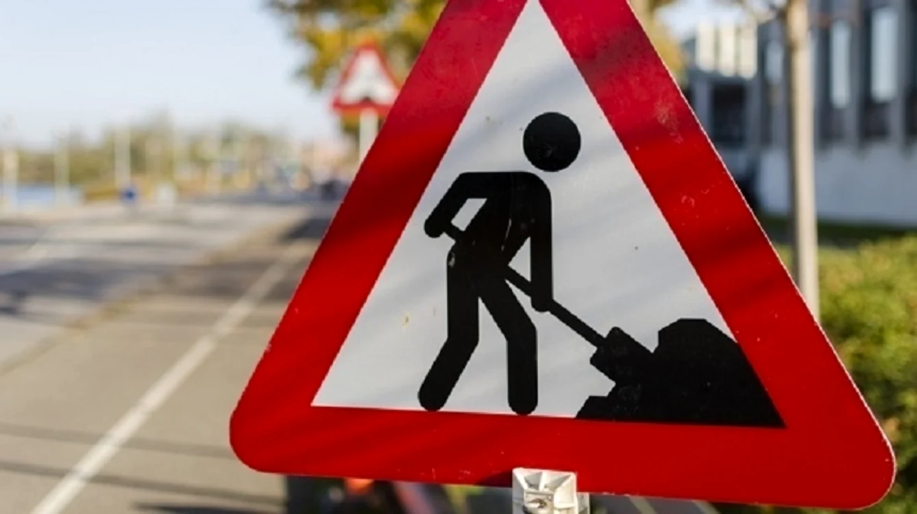 Traficul se desfăşoară cu restricţii, miercuriFoto: news.ro