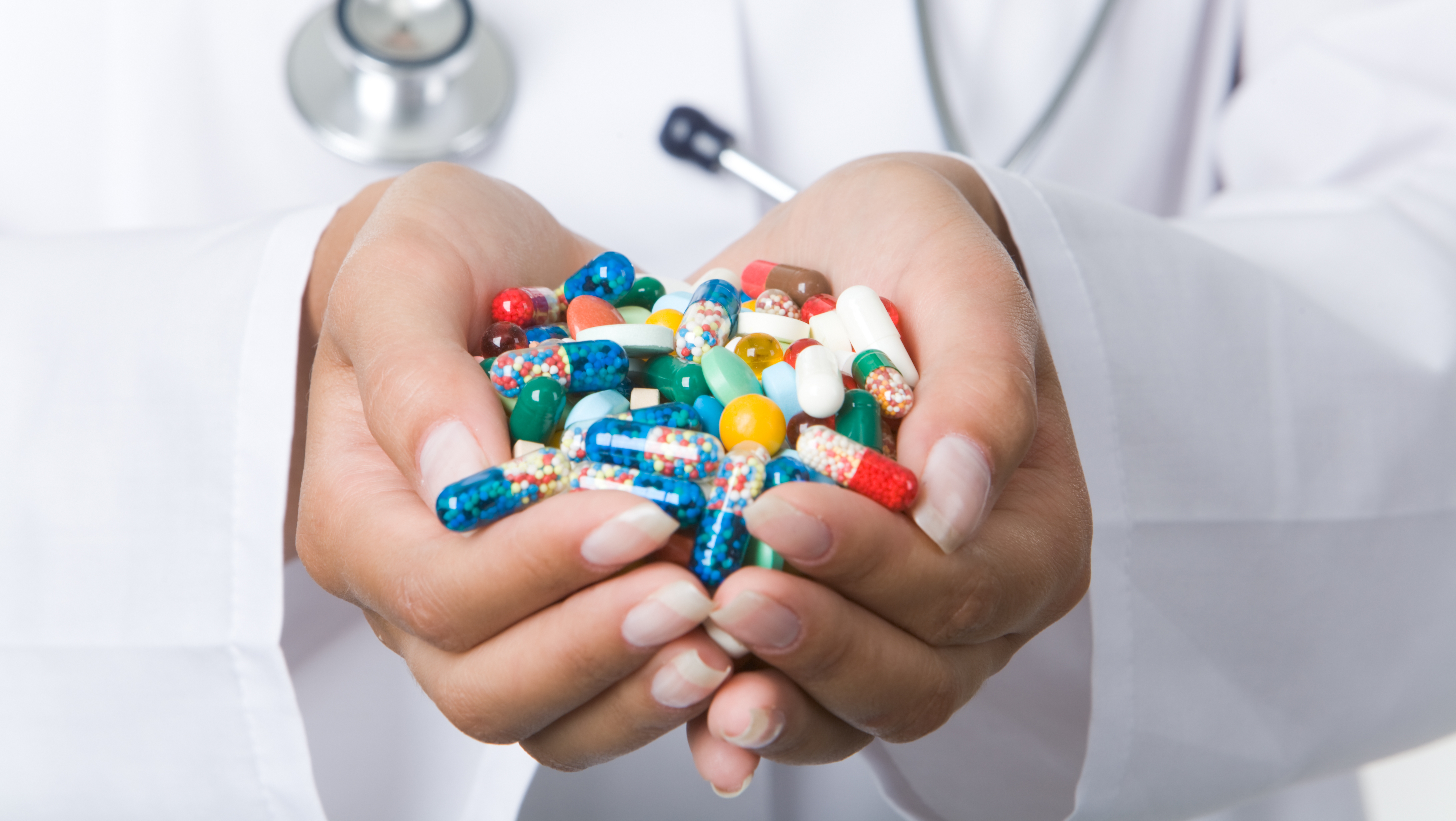 
    Personalul de specialitate din mai multe farmacii au vândut, fără rețetă, antibioticewww.clicksanatate.ro  