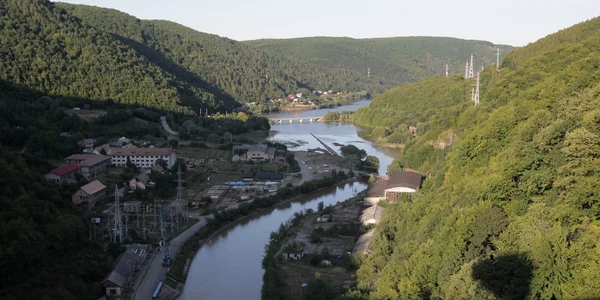 hidroelectrica lacul tarnita