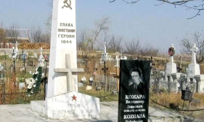 Monumentul din cimitirul Cepleniţa la care se închină un mare şef european jpeg