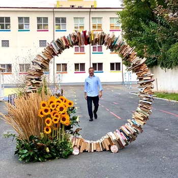 7 nicu bocancea poarta cartilor jpg jpeg