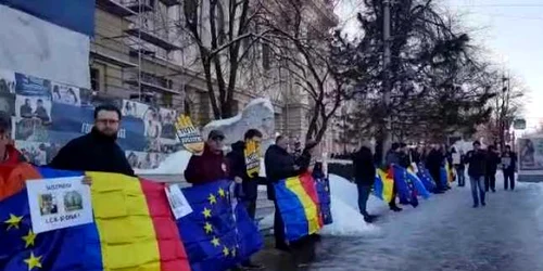 5ab6756cdf52022f75f8cff9 jpg