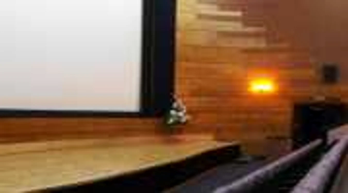 Cinema Arta îi aşteaptă pe mureşeni la film
