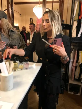 Adina Halas poartă doliu după tatăl ei Sursa: Alina Erimia
