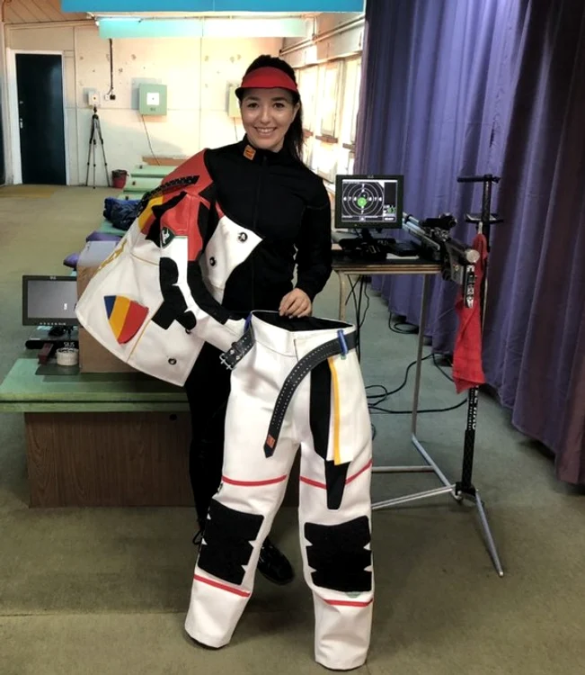 
    Laura Ilie e triplă campioană europeană la tir  
