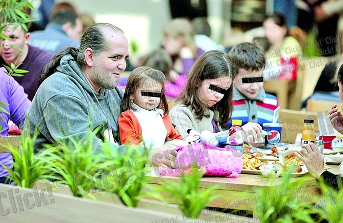 
    Daniel Iordăchioaie  