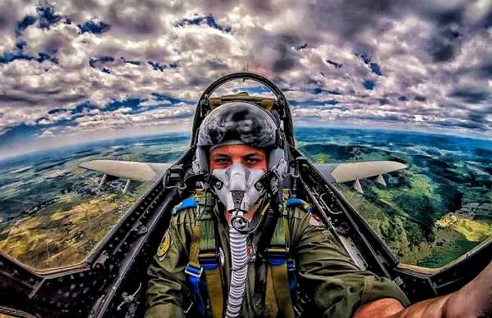 Piloţii români s-au ridicat în aer la comanda Centrului de Operaţii Aeriene al NATO de la Torejon din Spania FOTO Forţele Aeriene Române