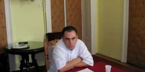 Doctorul Sorin Berbecaru spune că numărul cazurilor de ciroză şi hepatită alcoolică este în creştere.