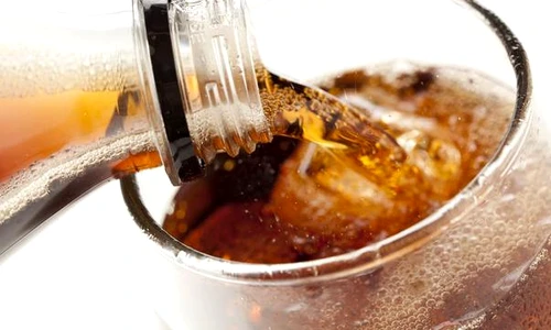 sucurile acidulate iti distrug sanatatea  ce se intampla in corpul tau la o ora de la consum 2 jpeg