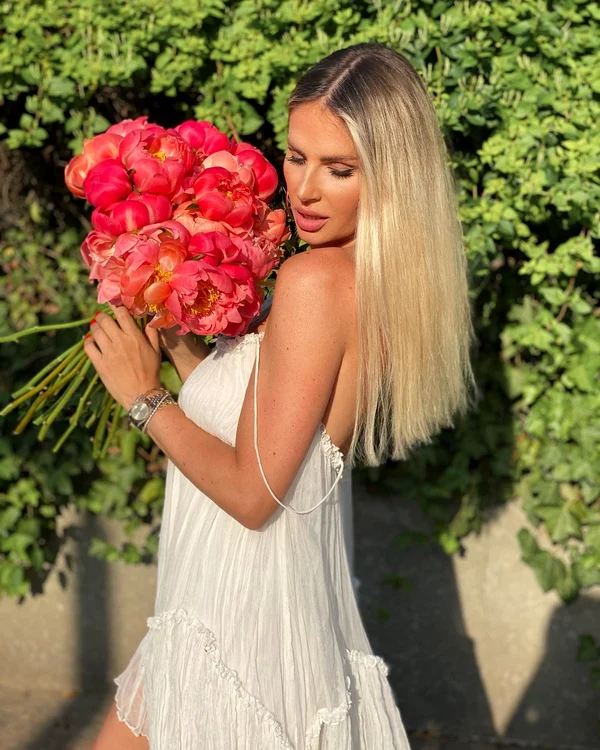 andreea50 jpg