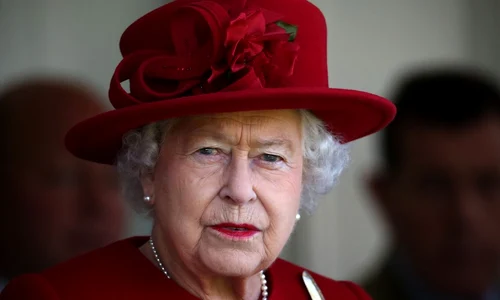 Regina Elisabeta a II a se pregăteşte să abdice  jpeg
