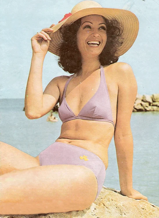 Angela Similea, în 1975: Frumoasa solistă avea 29 de ani aici şi era deja căsătorită cu olandezul Jan David Hilgen