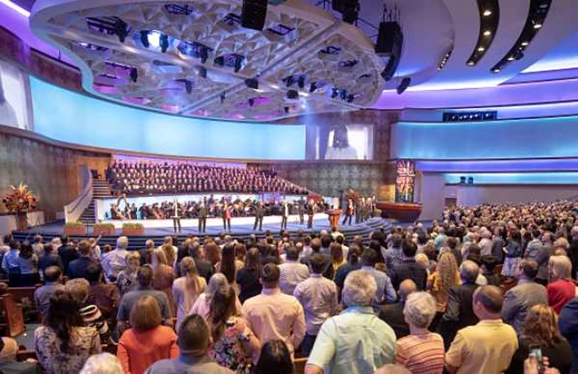 Prima Biserică Baptistă din Dallas FOTO firstdallas.org