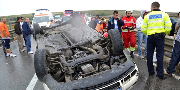 autoturism rasturnat pe dn17. FOTO