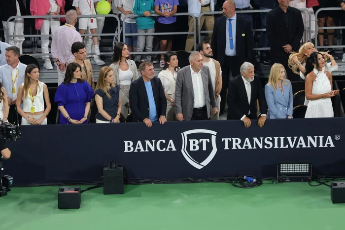 Gică Hagi, Ilie Năstase și Nadia Comăneci au venit la retragerea Simonei Halep(Foto: Marian Burlacu)