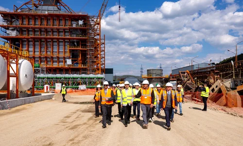 bogdan ivan ministrul energiei pe santier foto facebook jpg