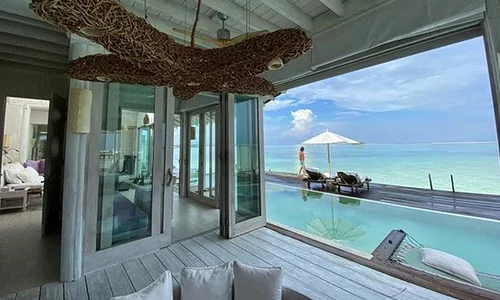 Delia a cheltuit 10 000 de euro pe vacanța din Maldive jpeg