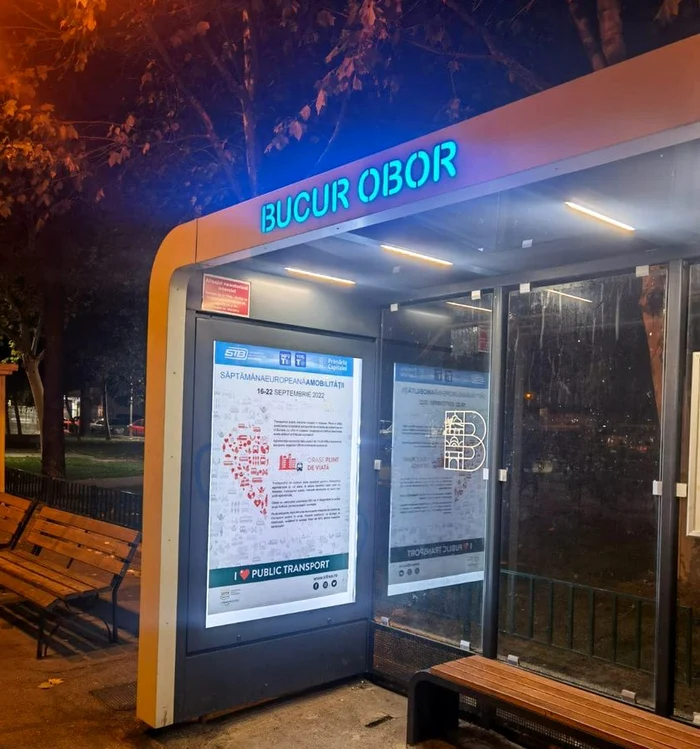 Staţiile de transport public vor fi dotate cu panouri digitale. FOTO Facebook Nicușor Dan