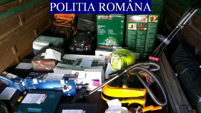 Bunuri confiscate de poliţişti  FOTO: IPJ Cluj