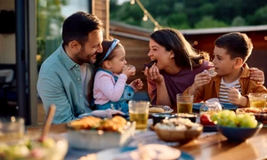 Familie cu doi copii FOTO Shutterstock