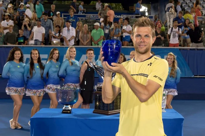 Radu Albot, cu trofeul cucerit la Delray BeachFoto: Facebook