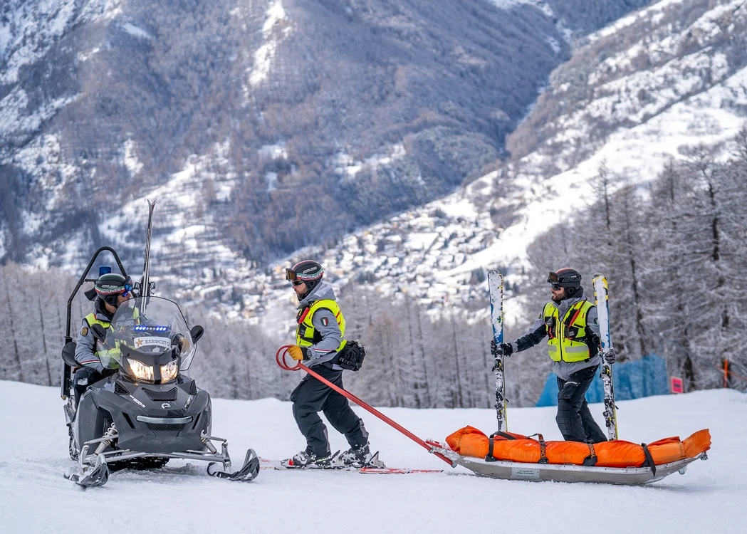 Operațouni de salvare în Alpi FOTO: X