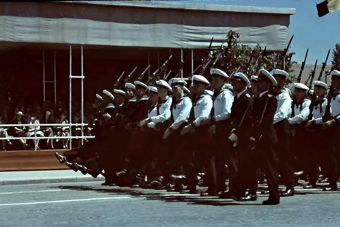 Defilare de 10 mai1943 FOTO Willy Prager