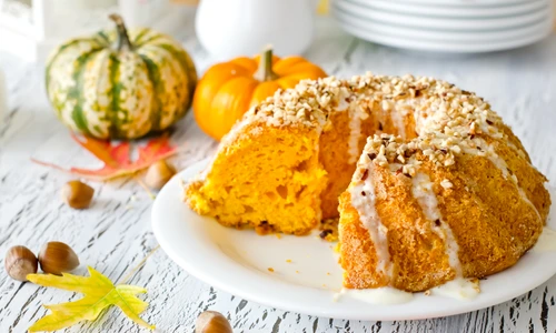 Guguluf cu dovleac  Sursa foto shutterstock 220162039 jpg