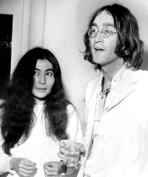 John Lennon și Yoko Ono, Profimedia