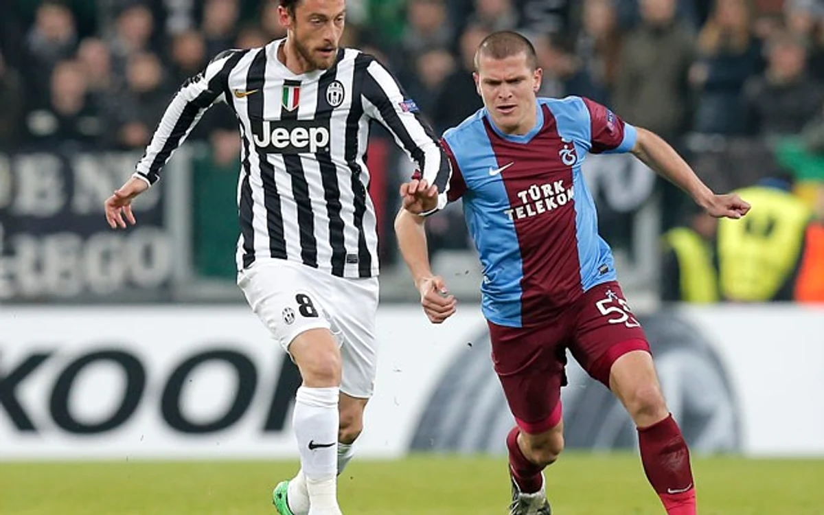 
    Bopurceanu a jucat 16 meciuri pentru Trabzonspor, dintre care 14 în campionat şi două în Liga EuropaFoto: AP  