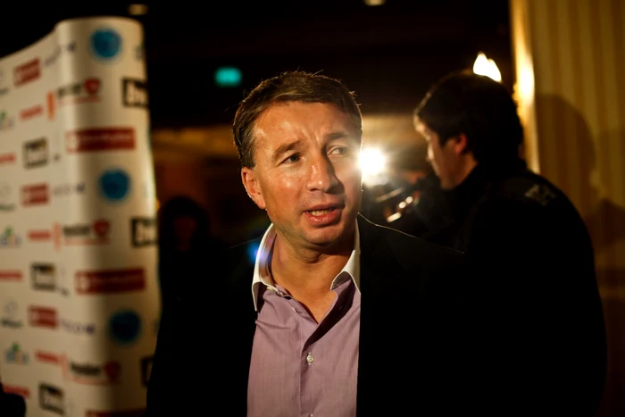Dan Petrescu, noul antrenor al lui Dinamo Moscova. FOTO Mediafax