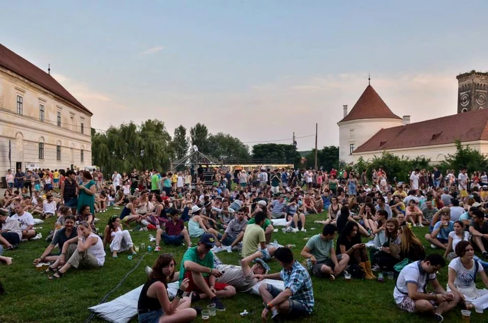 electric castle jpeg