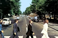 Povestea celebrei fotografii de pe coperta albumului The Beatles «Abbey Road»  jpeg