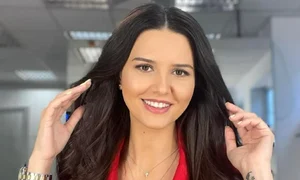 Iulia Parlea PNG