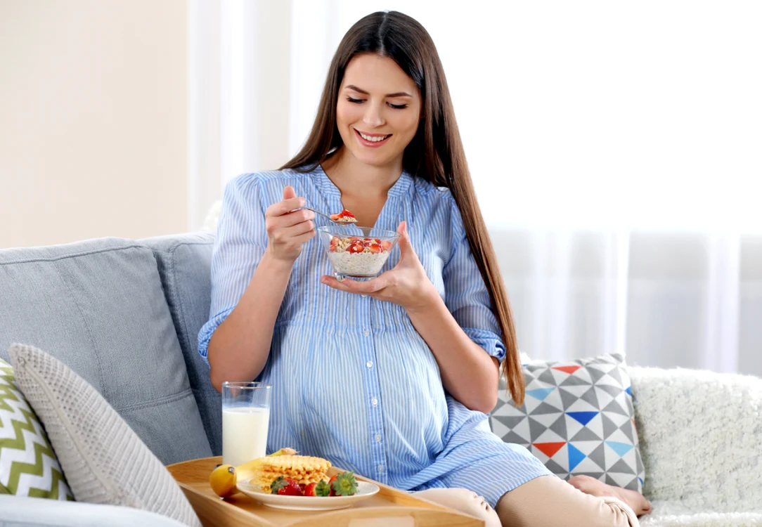 
    Nutriția în cursul sarcinii trebuie să fie un subiect de interes deosebit pentru viitoarea mamăfoto: shutterstock  