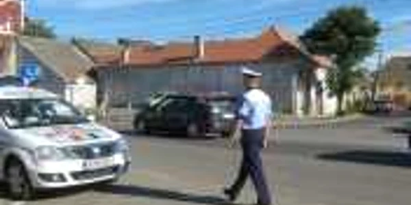 Tinerii sunt cercetaţi penal pentru mai multe infracţiuni
