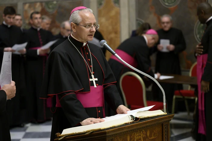 Cardinalii au depus jurământul înainte de începerea alegerilor (Foto: Profimedia)