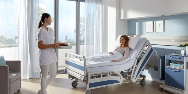 salon-pat-pacient-asistenta-spital-privat