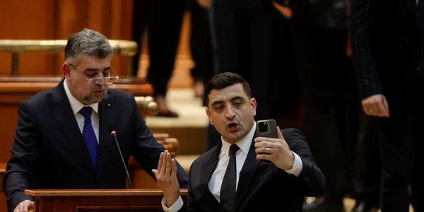 Ședința plenului reunit al Camerei Deputaților și Senatului pentru dezbaterea bugetului României pe anul 2024, în București. FOTO Inquam Photos / George Călin
