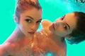 Stella Maxwell (24 de ani) și Barbara Palvin (22 de ani), dezbrăcate în piscină jpeg