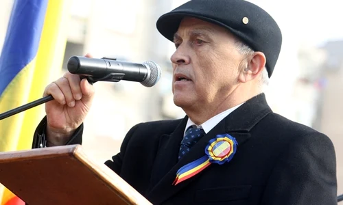 Mircea Cosma, Preşedintele Consiliului Judeţean Prahova şi poet jpeg