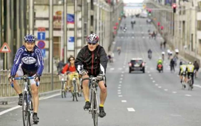 Locuitorii din Bruxelles au renunţat temporar la autoturisme  Foto: AFP