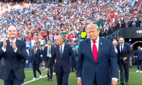 trump si Infantino jpg
