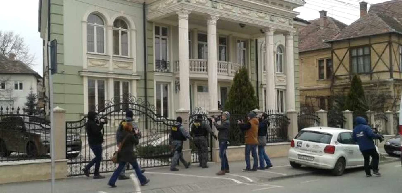 Perchezitii au avut loc miercuri, toata ziua, la locuinta omului de afaceri FOTO Ramona Găină