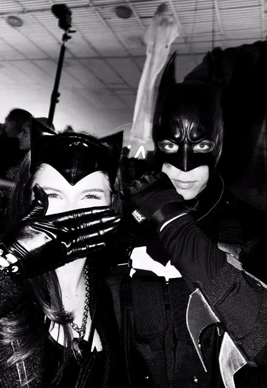Albert Iovan și-a făcut singur un costum de Batman de Halloween foto: Instagram 
