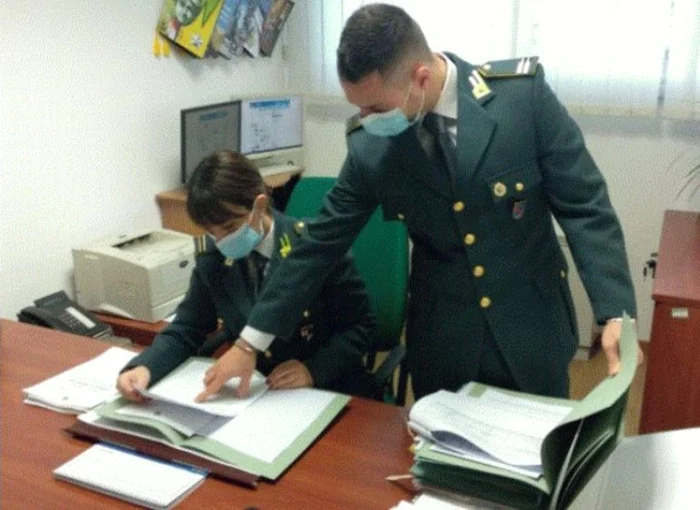 Inspectorii fiscali au anunţat Poliţia despre fraudă FOTO stiridiaspora.ro