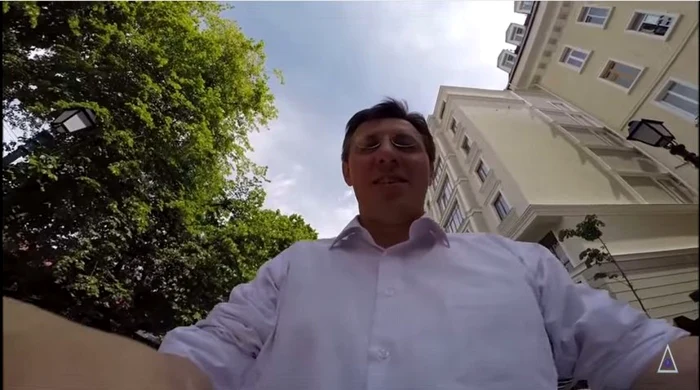 Dorin Chirtoacă, în clipul piesei „Chirtoacă îi di jină” FOTO captură video