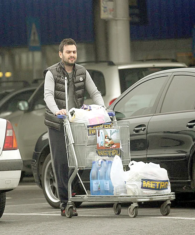 Iubitul  Annei  este  bărbat  gospodar