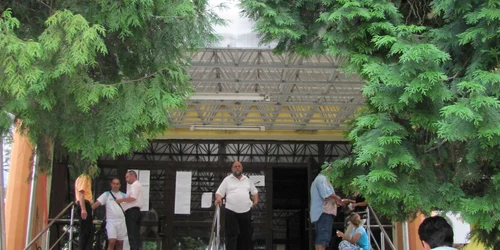 Zece dintre contrabandişti au fost adusi în faţa instanţei cu propunerea de arestare preventivă