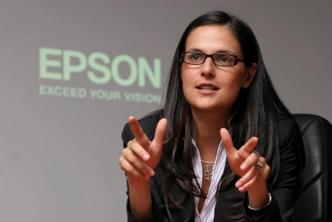 Simona Decuseară, manager Epson.